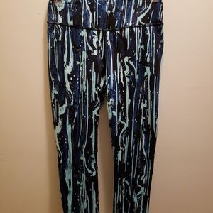 Capri Leggings Blue Black Size Small
